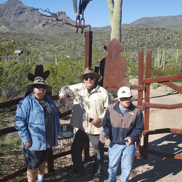 Hiking-in-Carefree