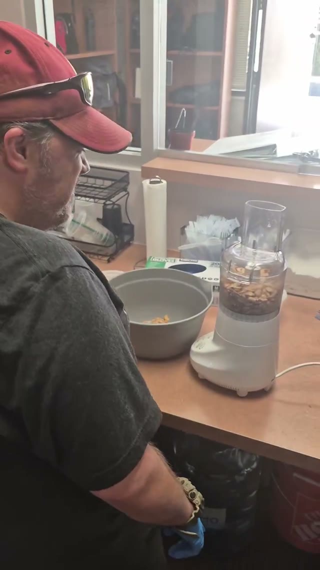 Working with a kitchen appliance
